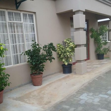 The Star B&B Jwaneng Exterior photo