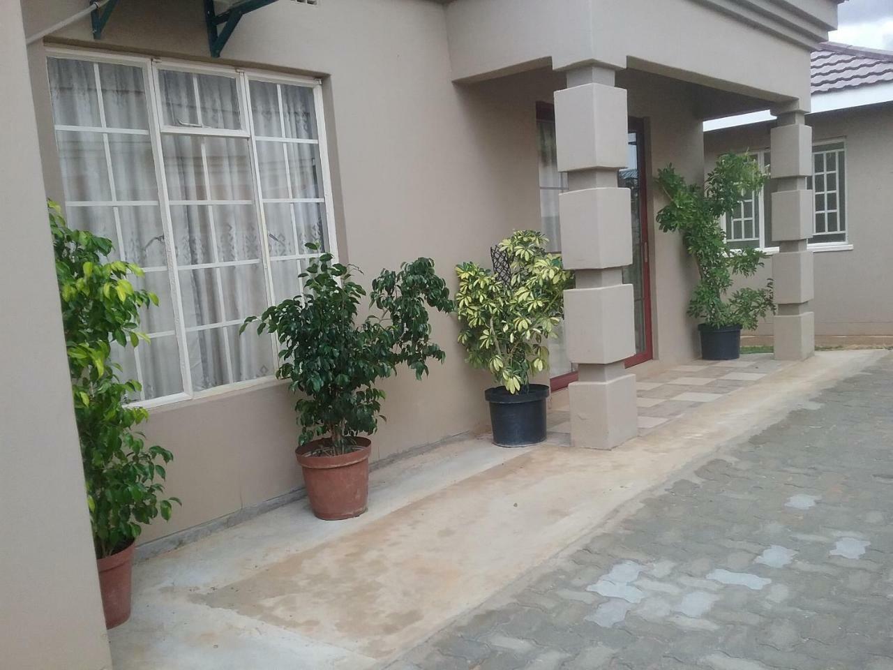 The Star B&B Jwaneng Exterior photo
